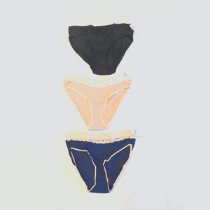 NWT 3 Soma super soft high leg panties with lace trim. Size large